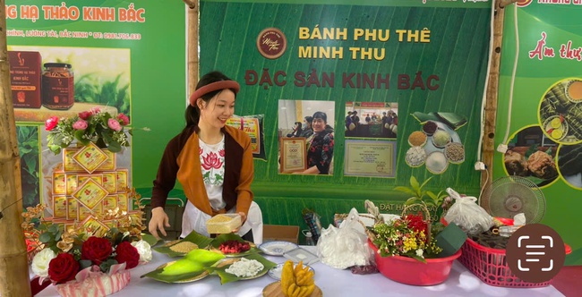 Bắc Ninh tổ chức khu trưng bày "Không gian văn hóa, du lịch Bắc Ninh trong lòng Hà Nội" tại Làng Văn hóa - Du lịch các dân tộc Việt Nam dịp quốc khánh 2/9 năm 2024 - Ảnh 3.