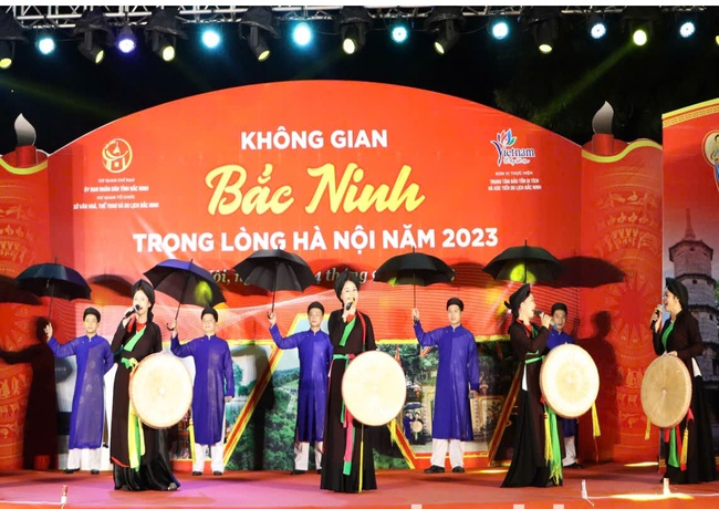 Bắc Ninh tổ chức khu trưng bày "Không gian văn hóa, du lịch Bắc Ninh trong lòng Hà Nội" tại Làng Văn hóa - Du lịch các dân tộc Việt Nam dịp quốc khánh 2/9 năm 2024 - Ảnh 4.