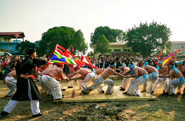 Bắc Ninh tổ chức khu trưng bày "Không gian văn hóa, du lịch Bắc Ninh trong lòng Hà Nội" tại Làng Văn hóa - Du lịch các dân tộc Việt Nam dịp quốc khánh 2/9 năm 2024 - Ảnh 5.