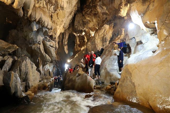 Công viên địa chất Lạng Sơn được công nhận là Công viên địa chất toàn cầu UNESCO - Ảnh 1.